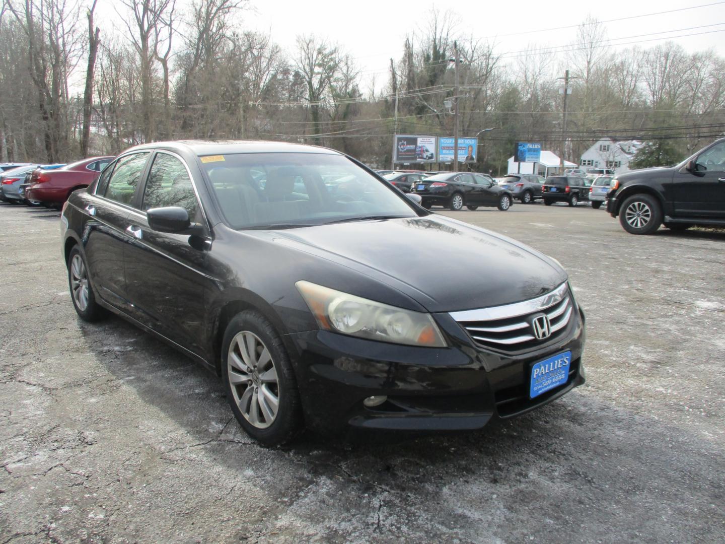 2011 BLACK Honda Accord EX V-6 SEDAN AT (1HGCP3F74BA) with an 3.5L V6 SOHC 24V engine, AUTOMATIC transmission, located at 540a Delsea Drive, Sewell, NJ, 08080, (856) 589-6888, 39.752560, -75.111206 - Photo#8